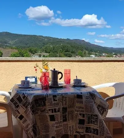 A Cruz De Ferro Apartment *